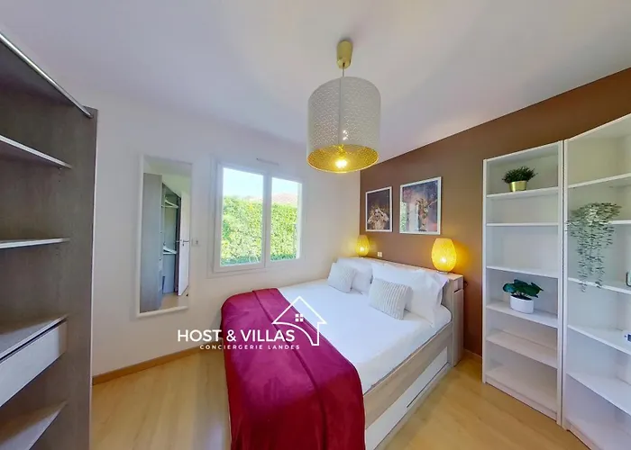 Vila Host Loumea